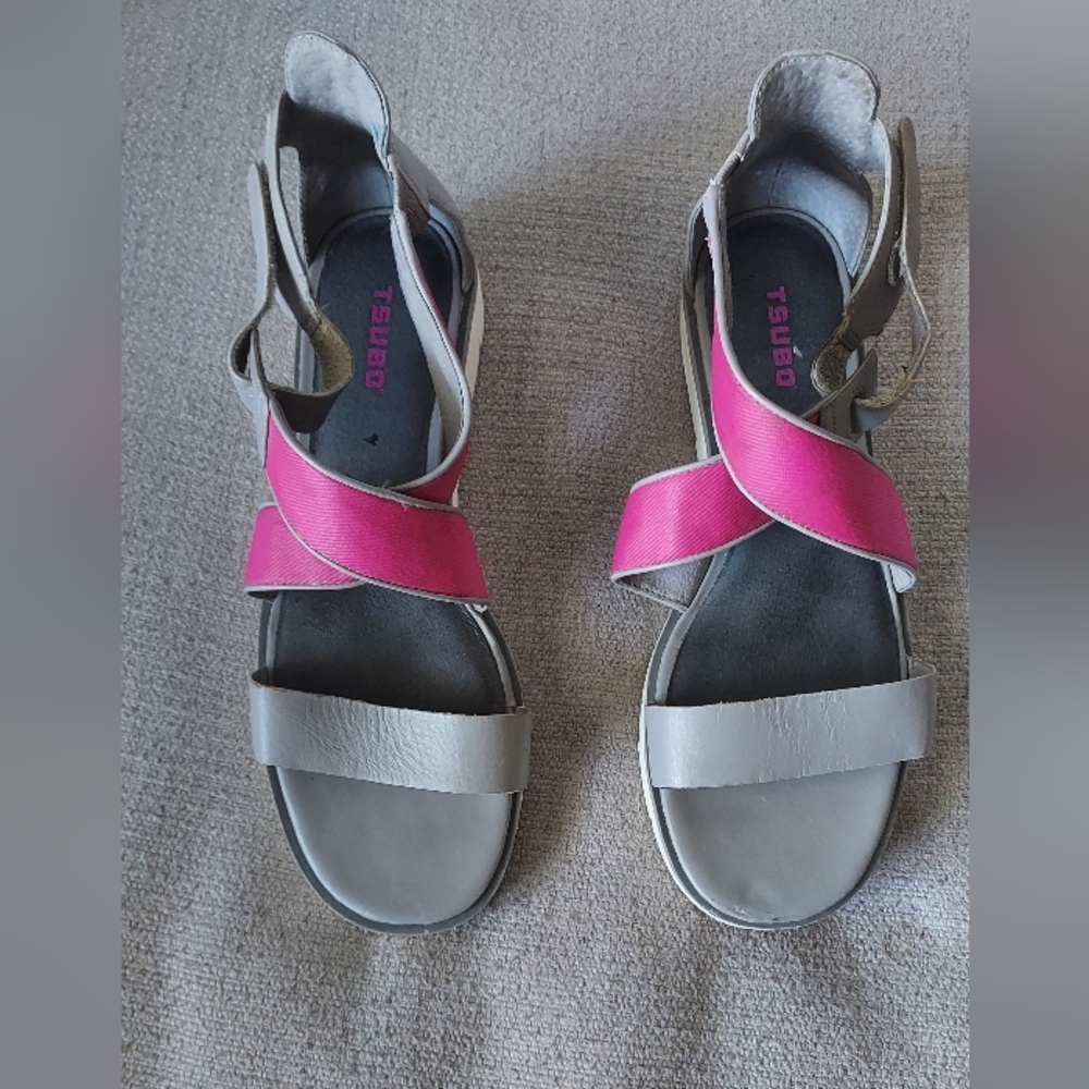 Tsubo  Eliah Leather Strsppy Sandals in Pink and Gray Sz-10